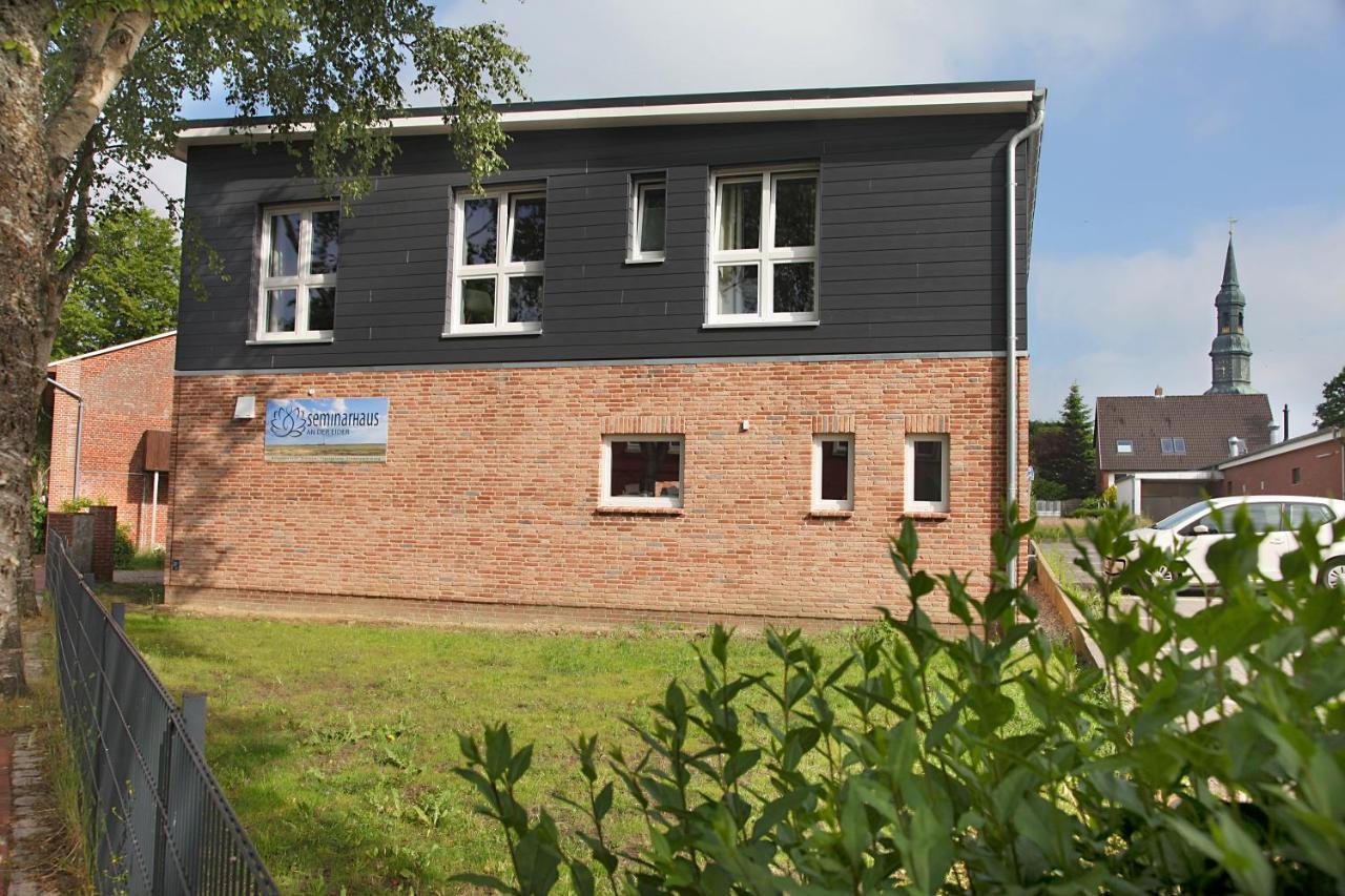 Sportpension "Seminarhaus An Der Eider" Tönning Exterior foto